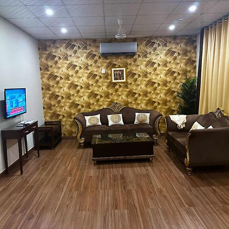 Luxury Apartment In Dha Phase 8, Near Allama Iqbal International Airport Lahaur Zewnętrze zdjęcie