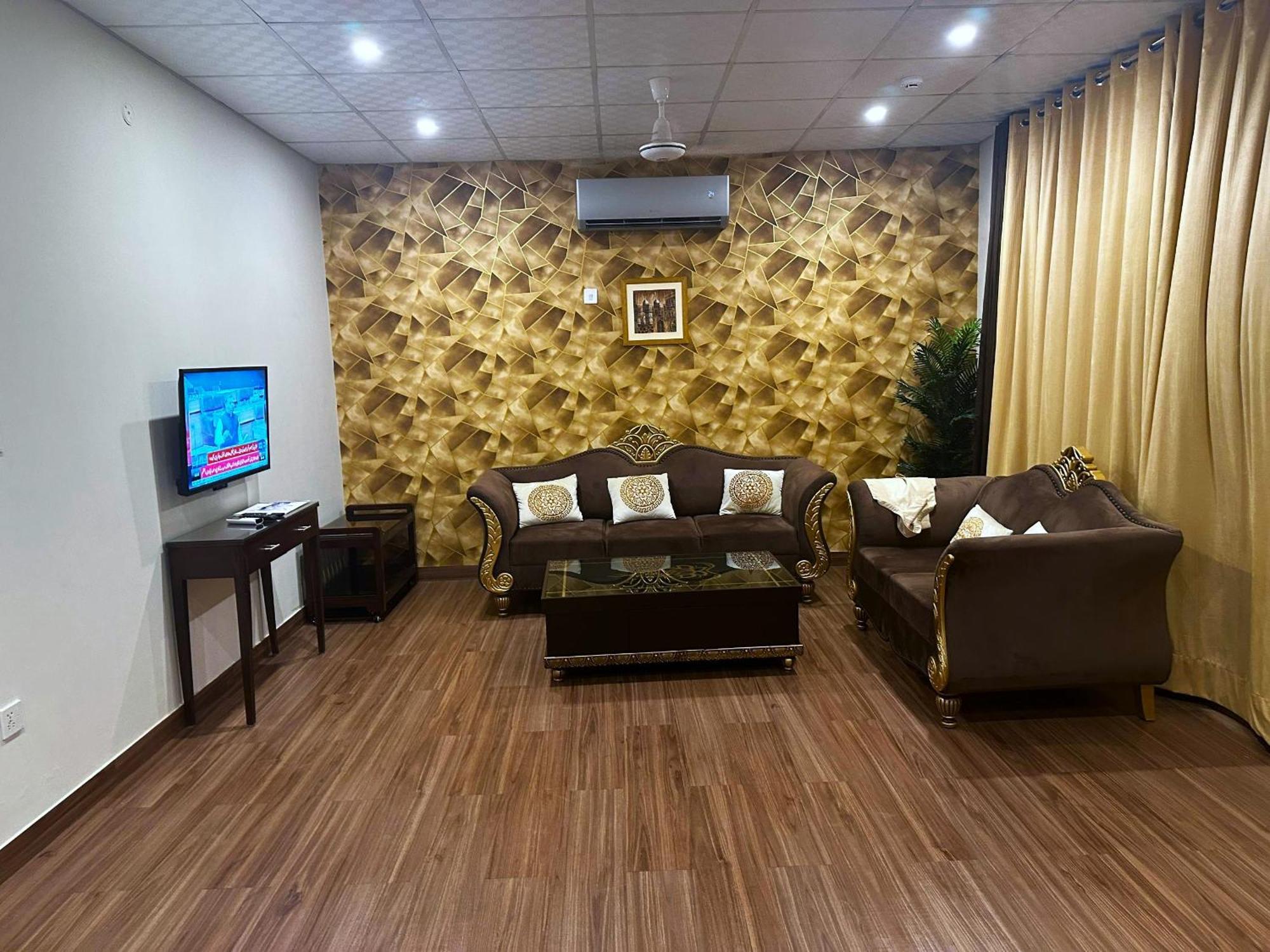 Luxury Apartment In Dha Phase 8, Near Allama Iqbal International Airport Lahaur Zewnętrze zdjęcie